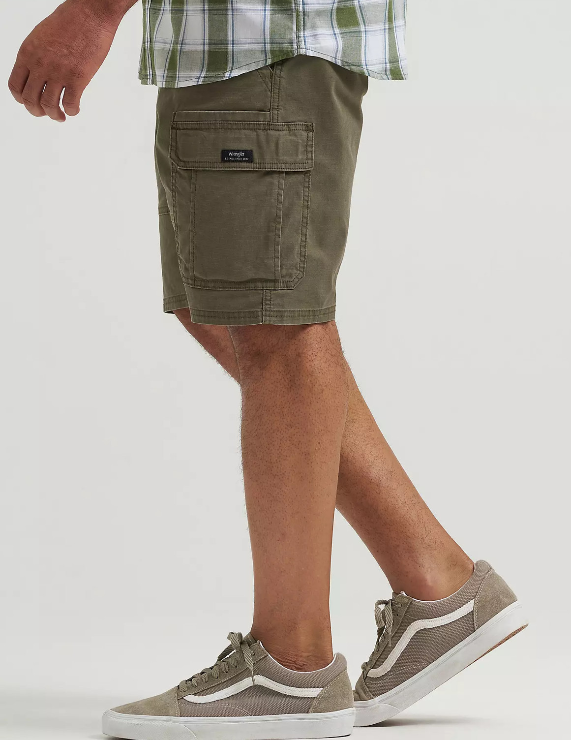 Mens Wrangler Cargo Shorts w Stretch Above Knee Relaxed Fit Blue Green Khaki Tan