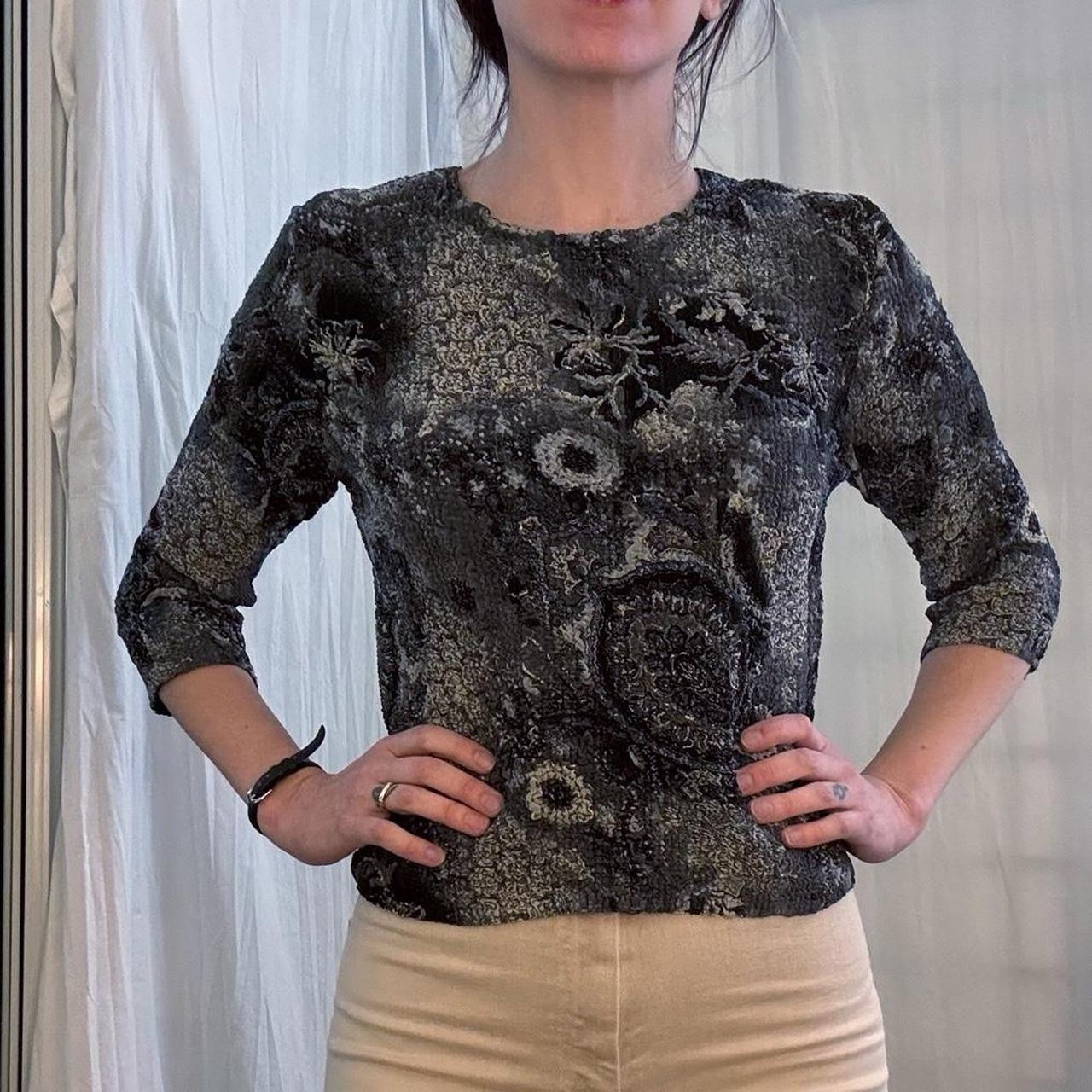 Navy, Gray, Black Paisley Reversible Crinkle Fabric 3/4 Sleeve Top VTG 90s/Y2K S