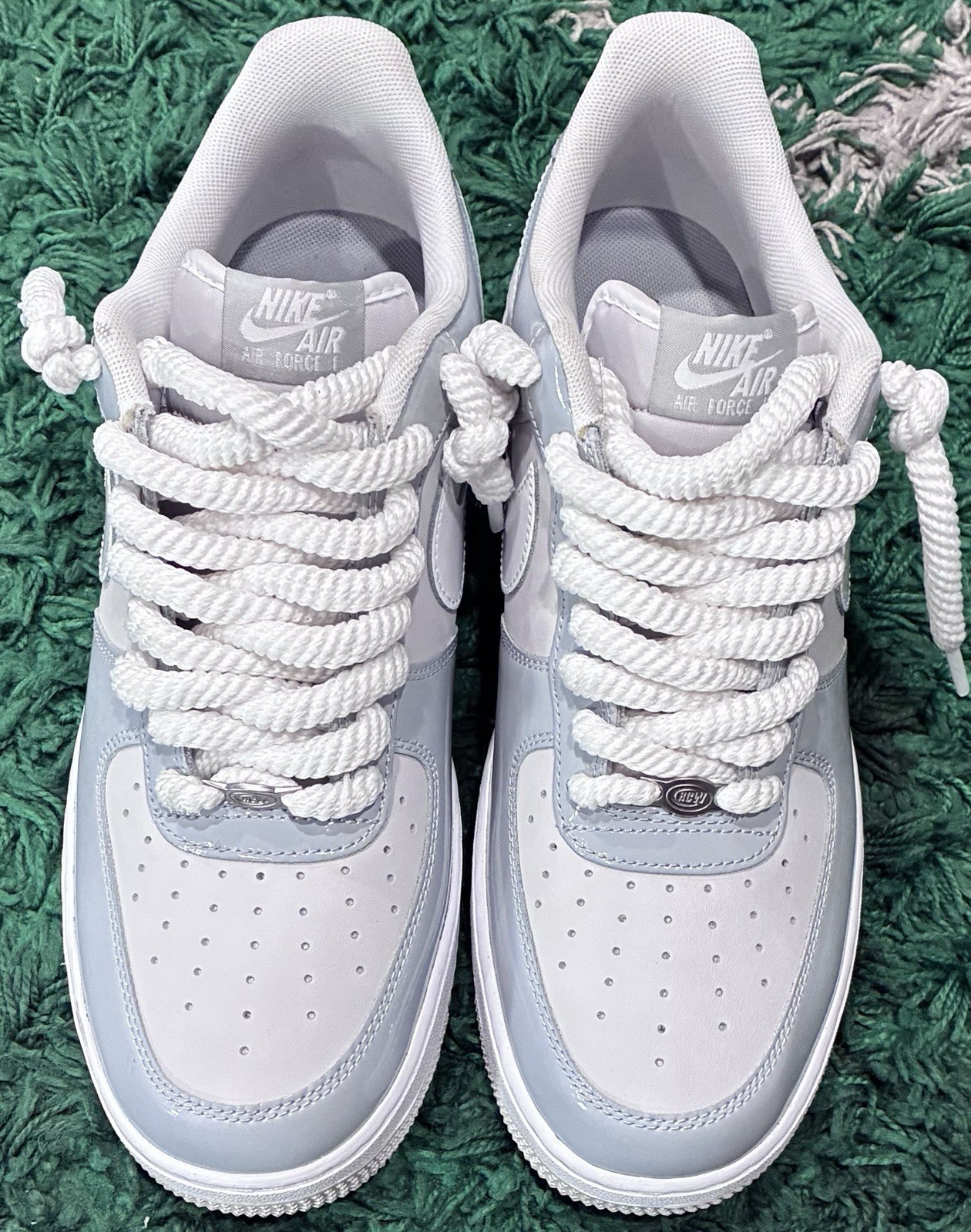 Nike Air Force 1 07 LV8 Wolf Grey Patent Size 11 Pre-Owned/Used No Box WORN ONCE