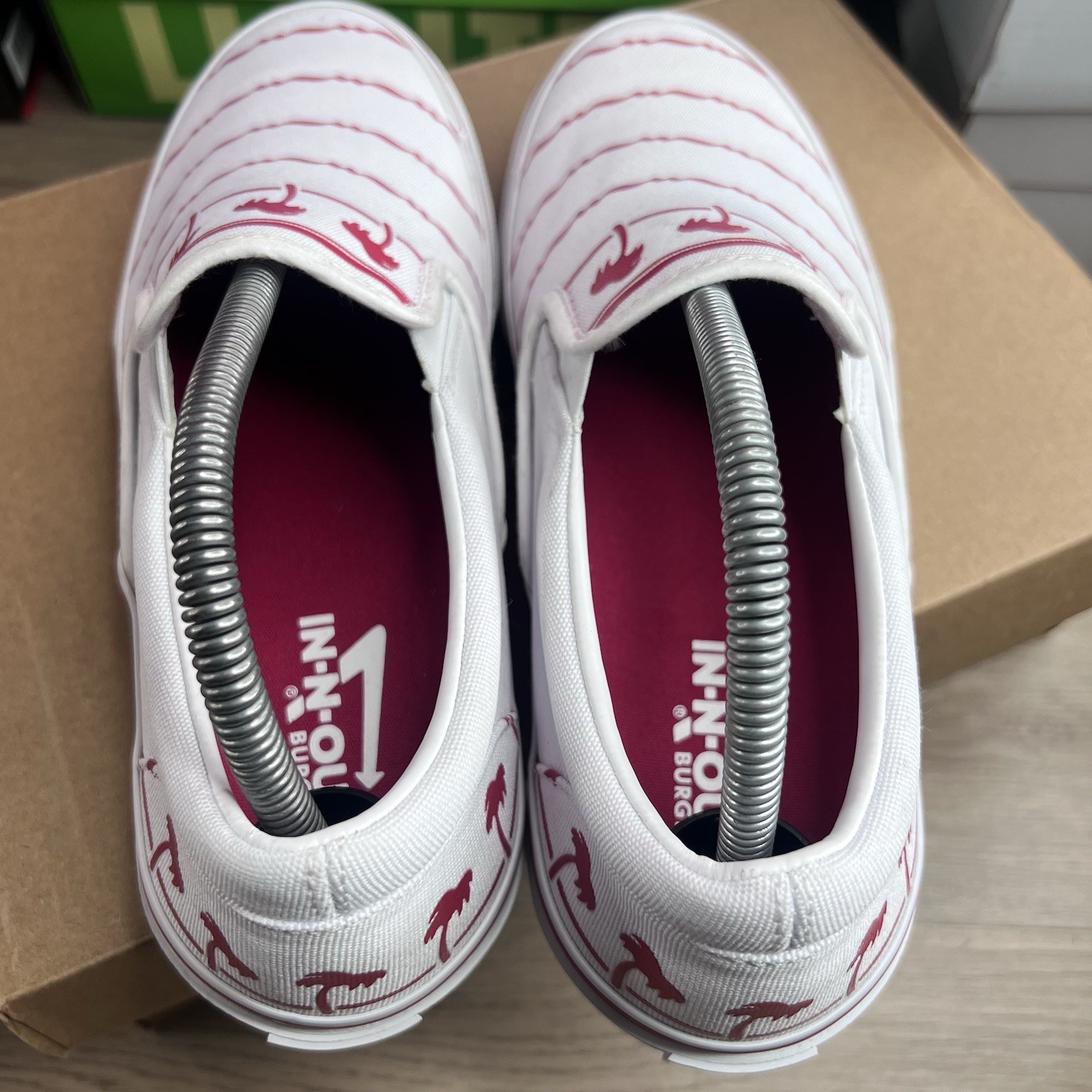 Size 9 MEN In-N-Out Burger Drink Cup Canvas Shoes Very Clean