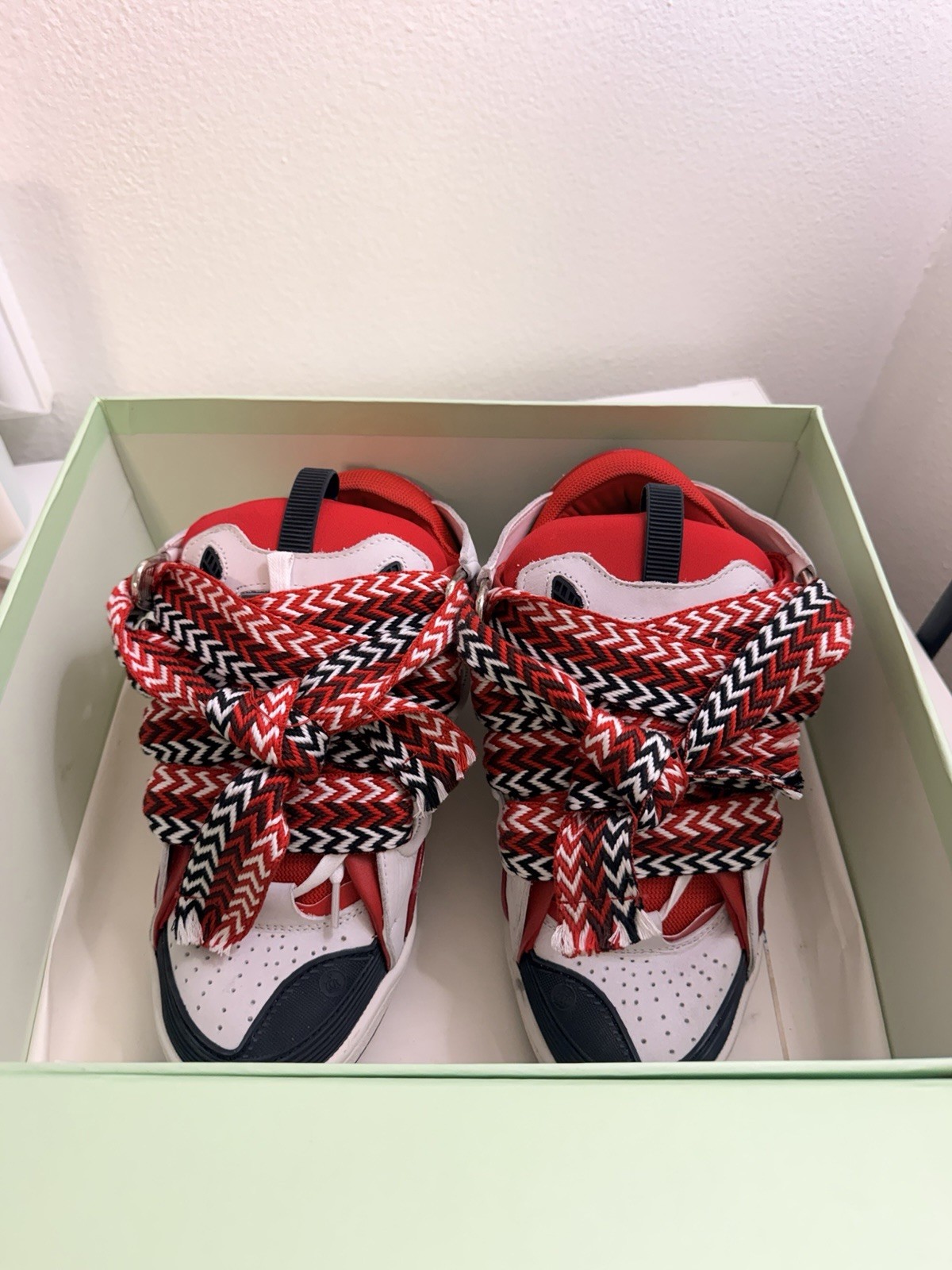 Lanvin size Men’s size 8 Y2K Sneakers White/Red/Black Leather lace-up