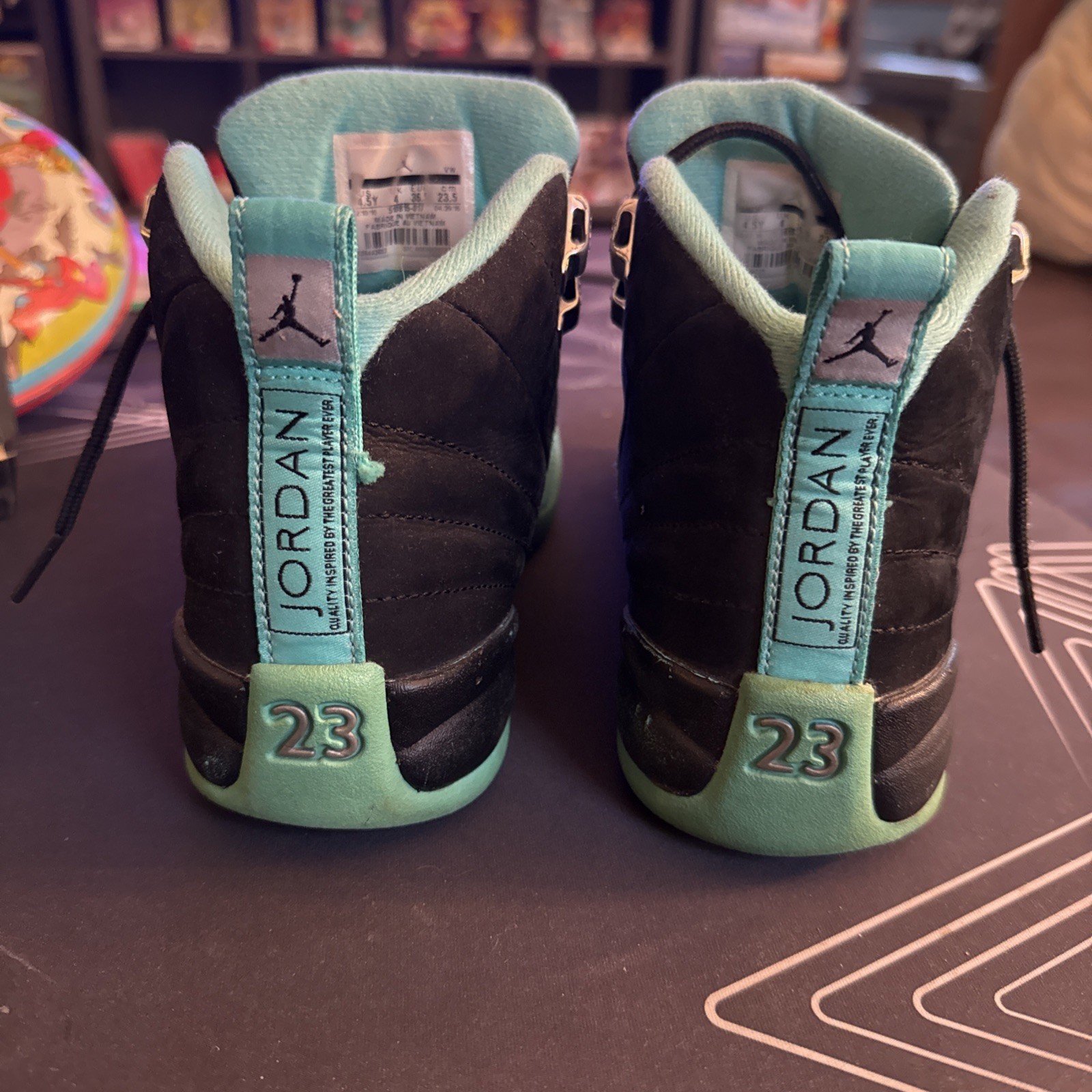 NIKE AIR JORDAN 12 RETRO GG BLACK/TEAL -HYPER JADE SIZE 4.5Y [510815-017]
