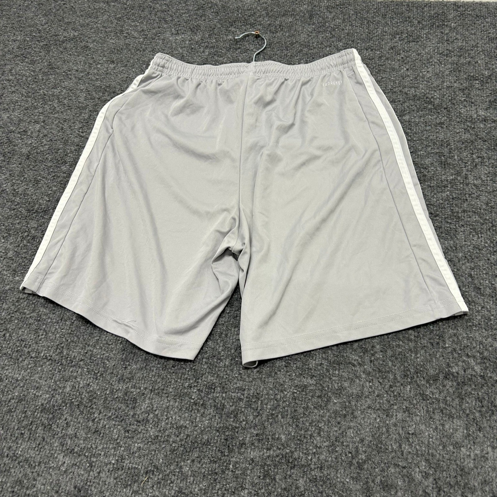 Adidas Shorts Mens Size M Grey 3-Stripe Athletic Gym Casual Elastic Waist