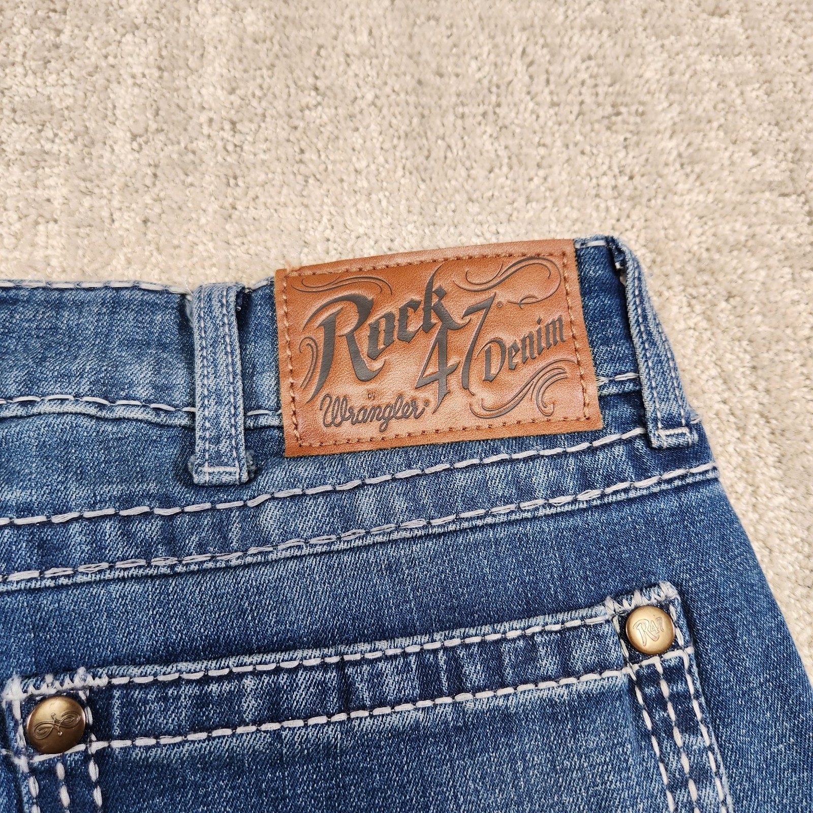 Wrangler Rock 47 Jeans Men 38×32 Bootcut Thick Stitch Denim Cowboy Rodeo Western