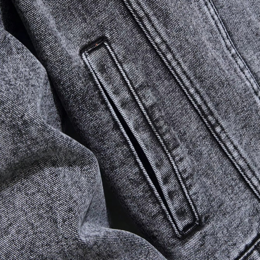 Form-fitting Denim Jacket For Men