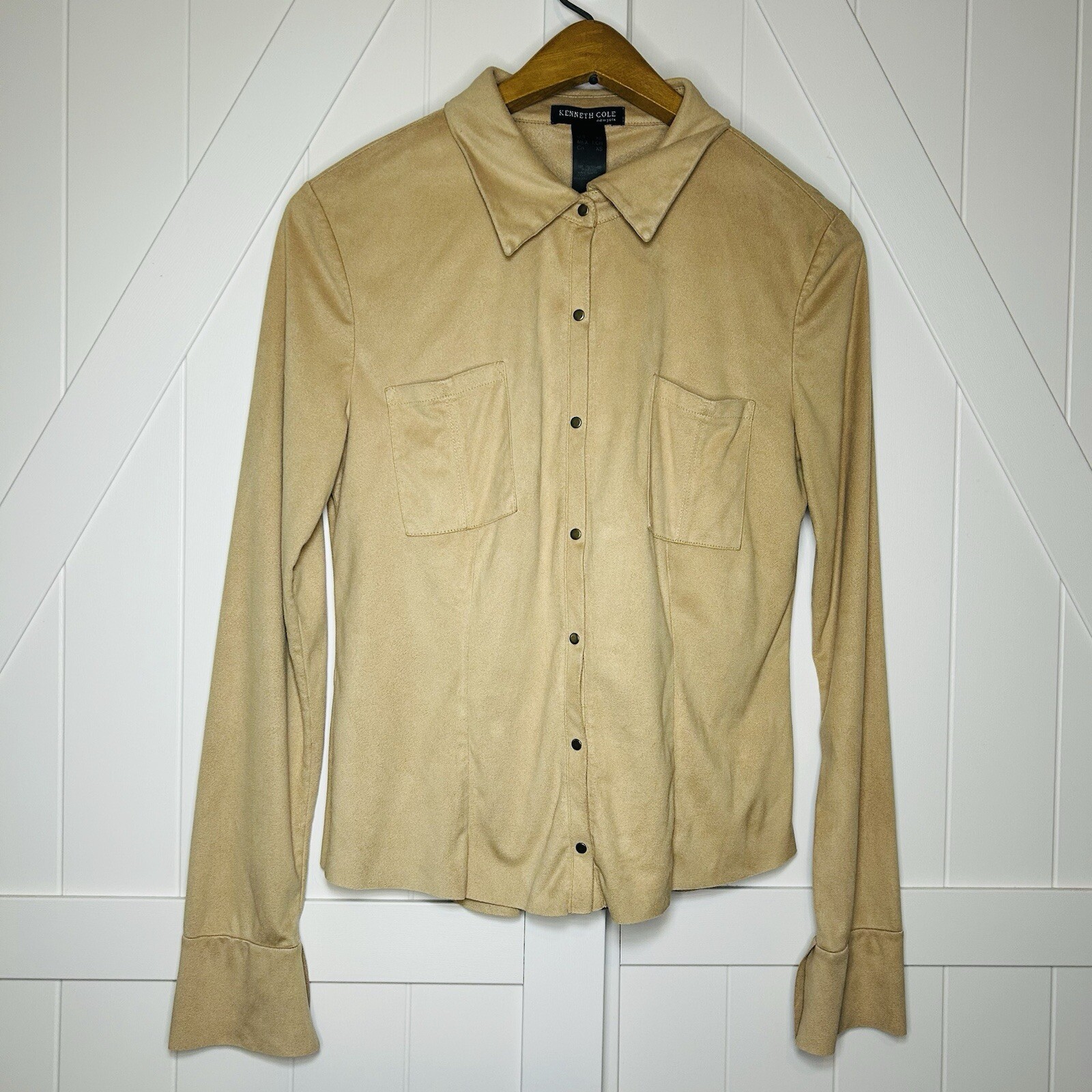Tan Velvety Soft Kenneth Cole Button Up Size XS Women’s Business Casual Beige