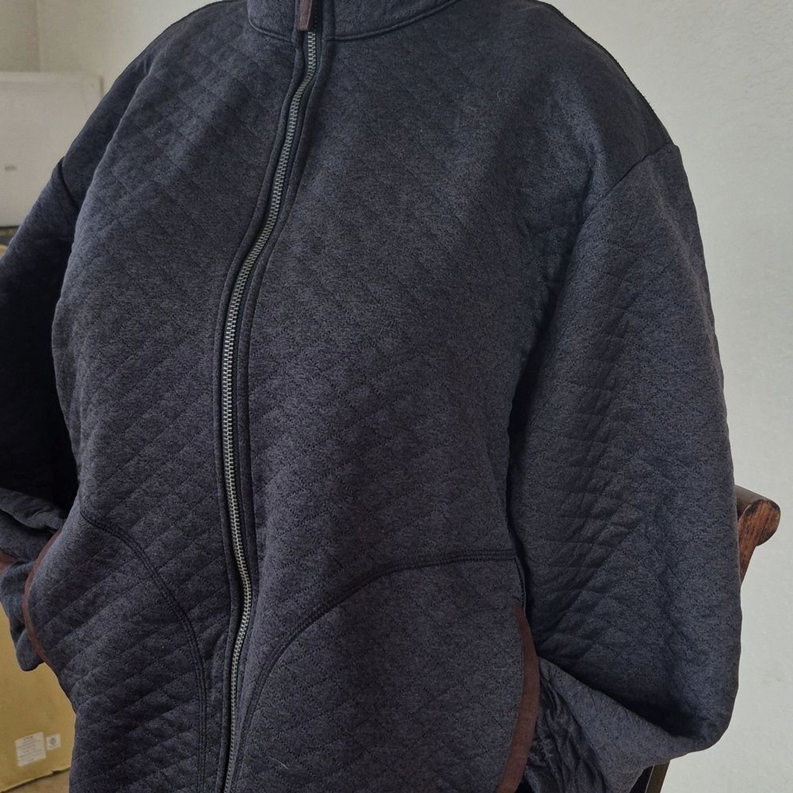 Cremieux Classics, Gray Quilted Jacket With Brown Elbow Patch