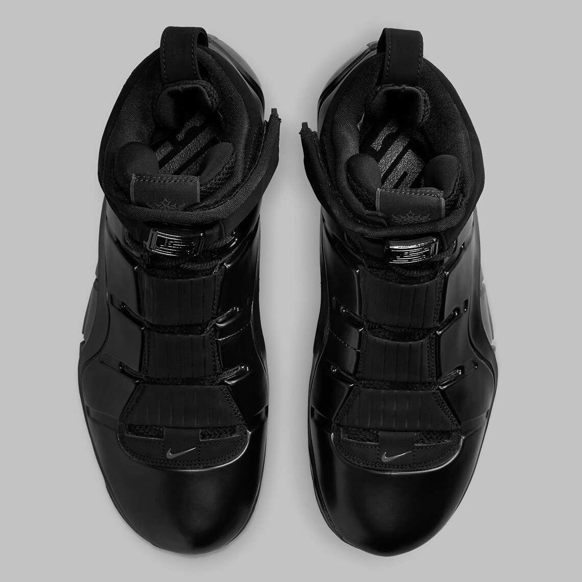 Nike LeBron James IV 4 Blackout Black Anthracite FJ1597-001 sz 9.5 Men’s
