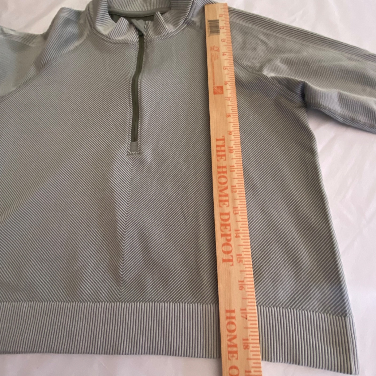 Lululemon Rest Less Cropped Half Zip Top Women 8? Green Long Sleeve Pullover