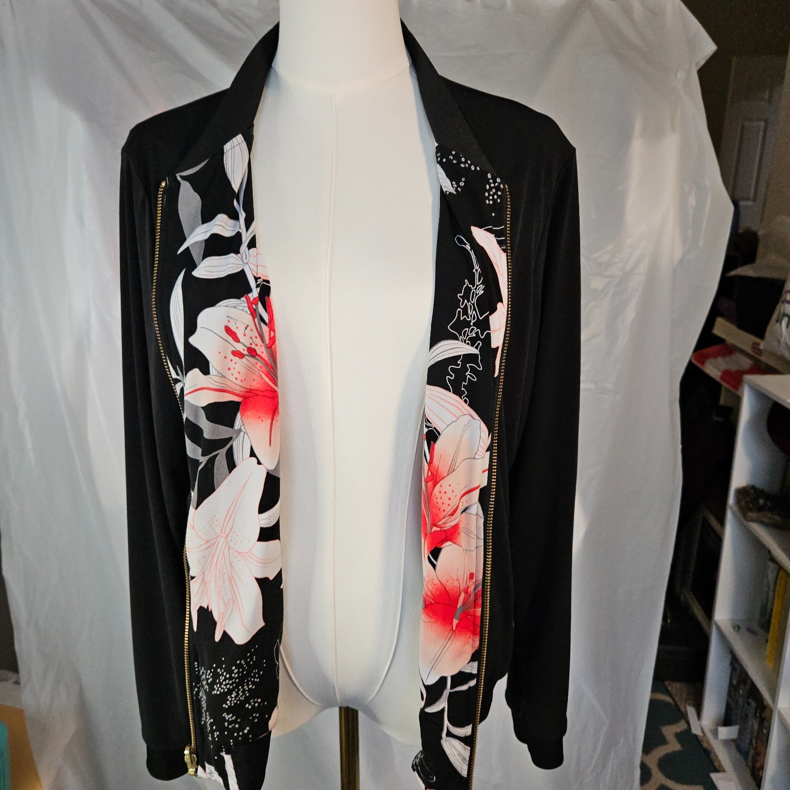 Reversible Women’s Bomber Jacket Black Floral Zip Front YKK Size M/L Unbranded