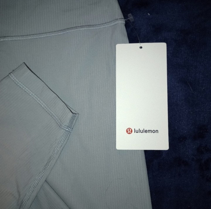 NWT lululemon Align Ribbed High Rise 28″ Leggings w/ Pockets Gray Size 14