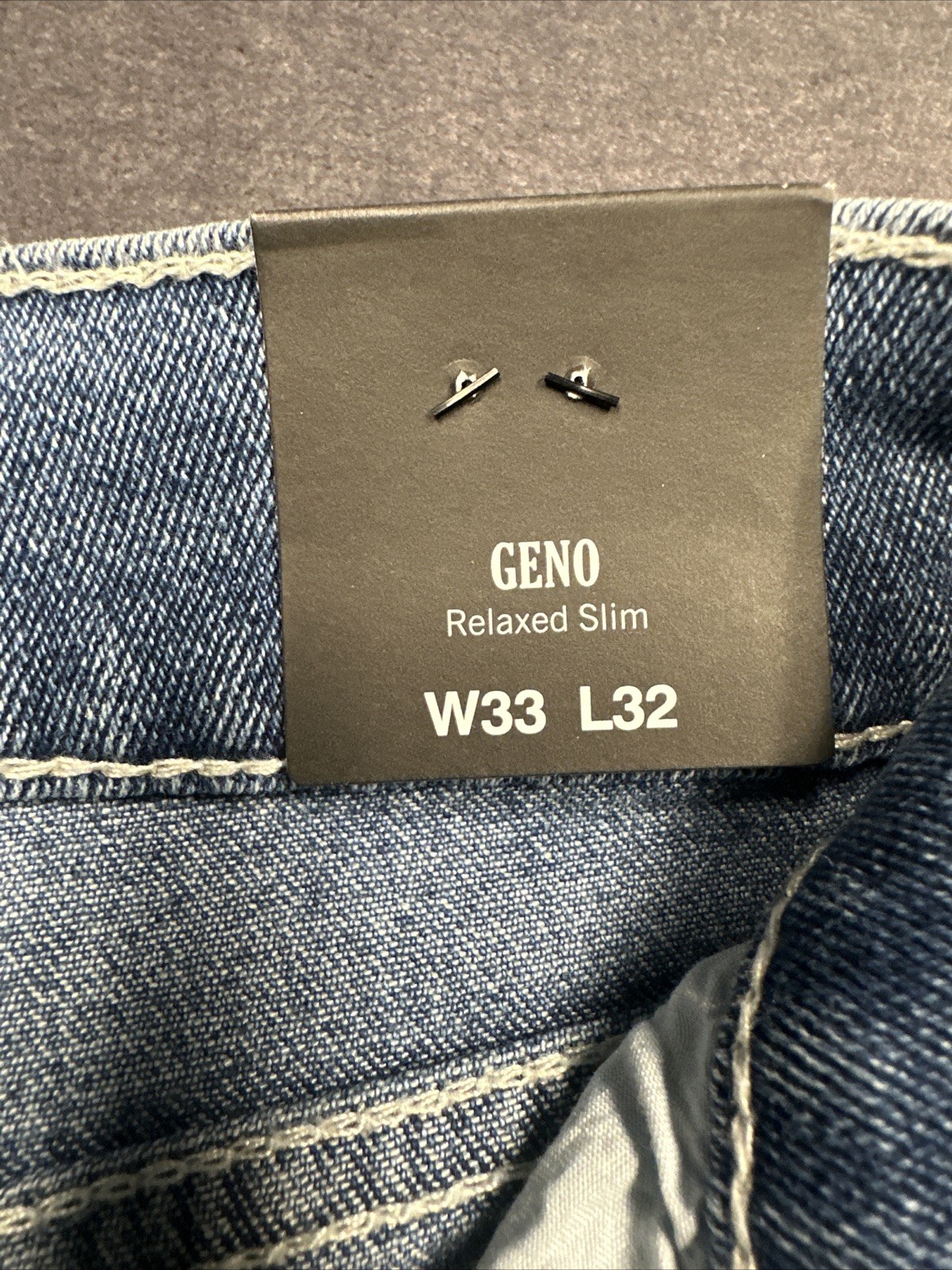 True Religion Geno “Light Pacific Wash” 33×32/Blue Relaxed Slim #700986