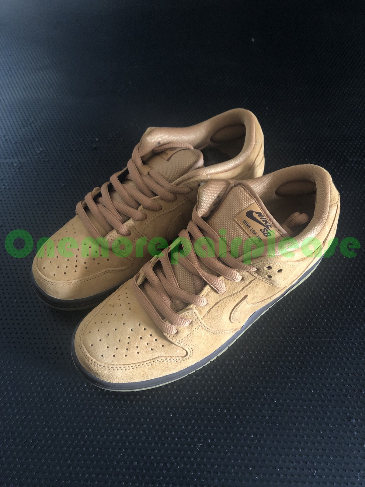 Nike SB Dunk Low Pro BQ6817-204 Flax Flax-Flax-Baroque Brown Size 8