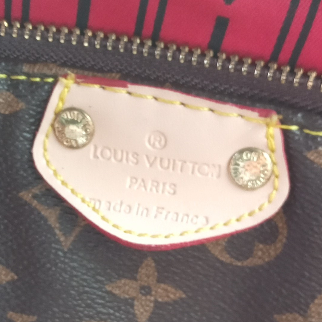 Louis Vuitton Monogram Satchel Top Handle Bag Zip Closure Detachable Strap