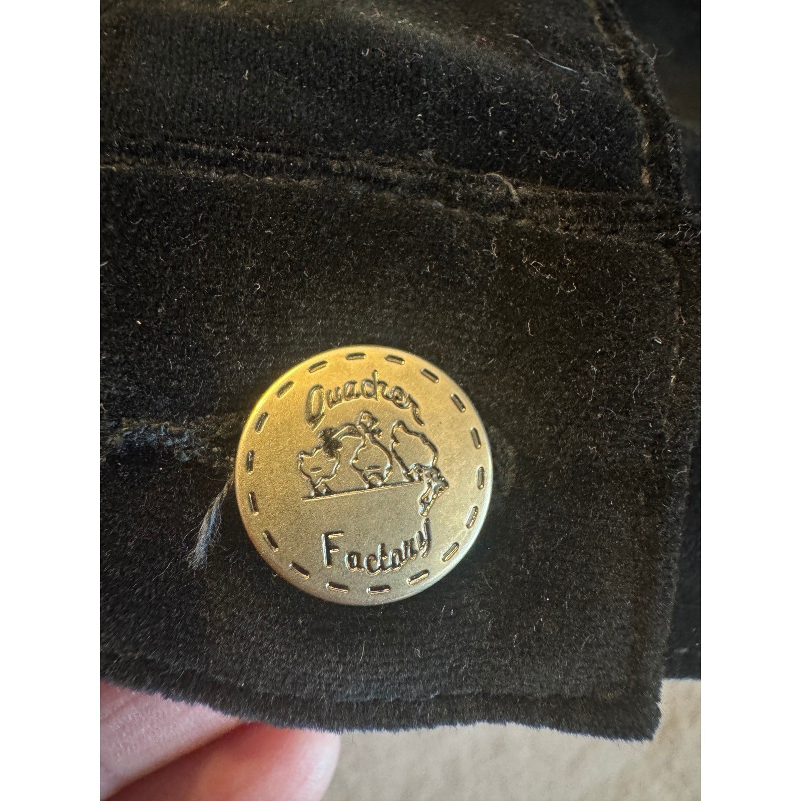 Vintage The Quacker Factory Christmas Black Velvet Shacket 2X Embroidered Button