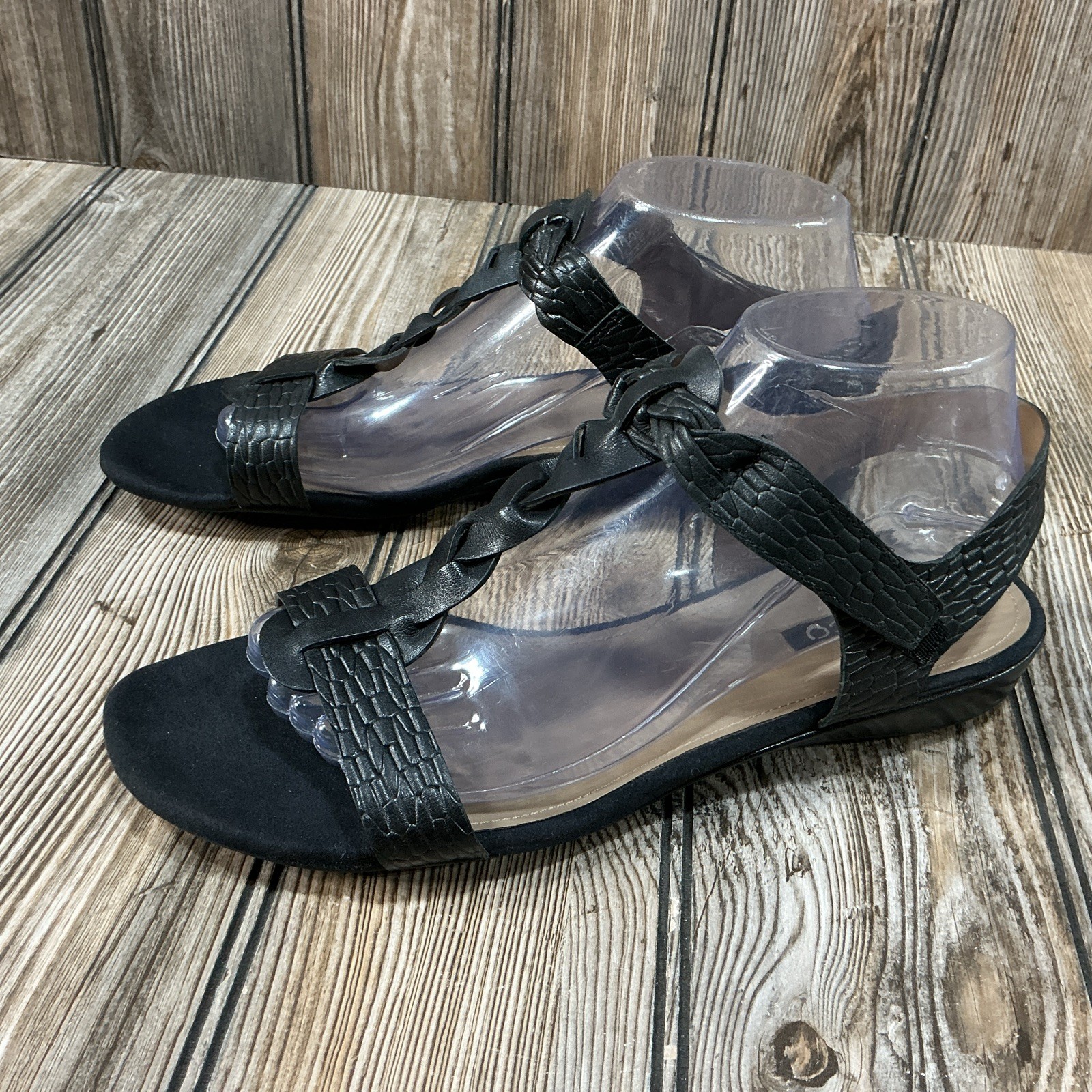 Ecco Womens Bouillon Knot II Sandals Size 9 US 40 Black T-Strap Gladiator Flats