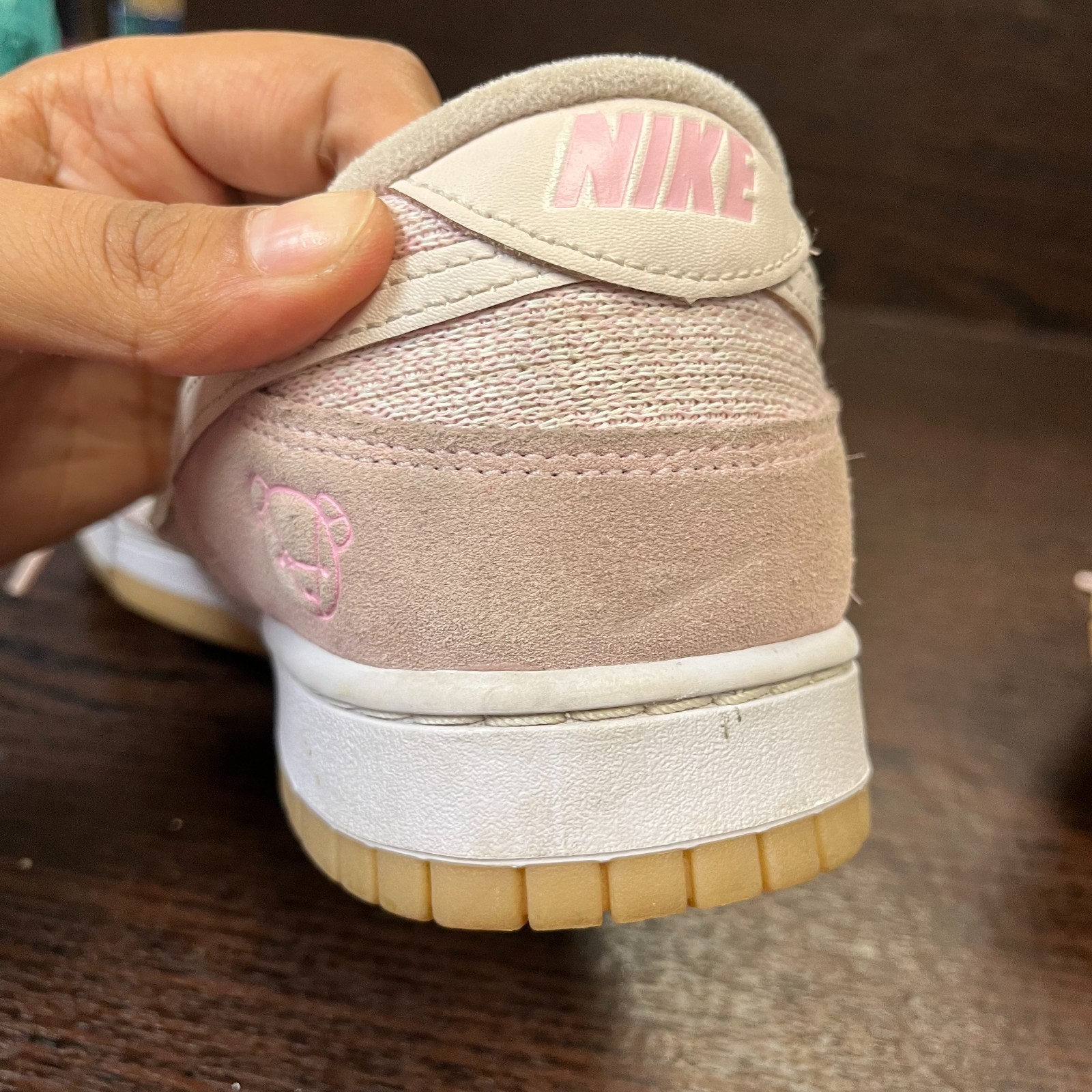 Nike Dunk Low SE “Teddy Bear” Women’s Size 10.5 Light Pink Sneakers DZ5318-640