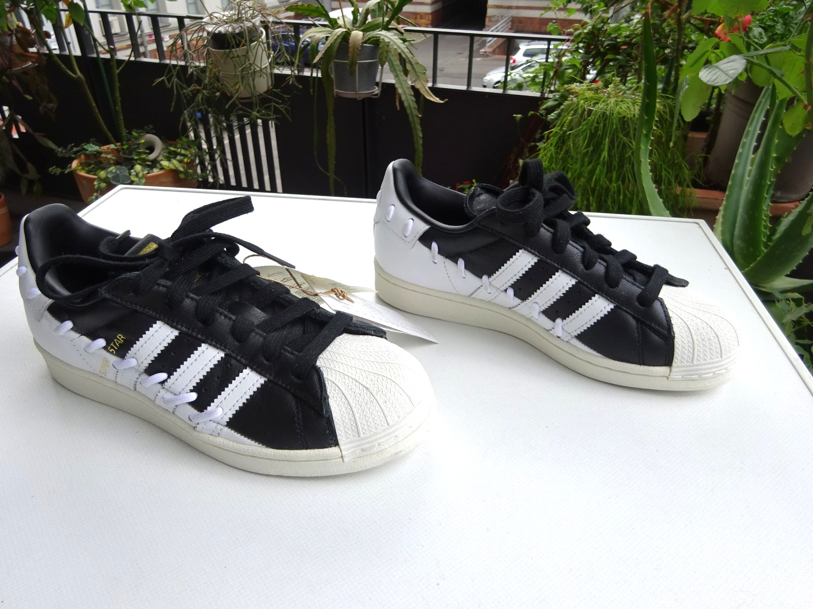 Adidas GX3419 stitched black white superstar trainers leather size 37 1/3 (UK4.5) new
