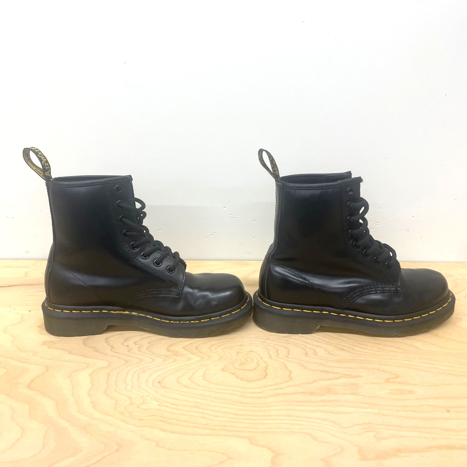 Dr. Martens 1460 Black Leather 8-Eye Boots Mens 4 Womens 5 UK 3 Classic AirWair