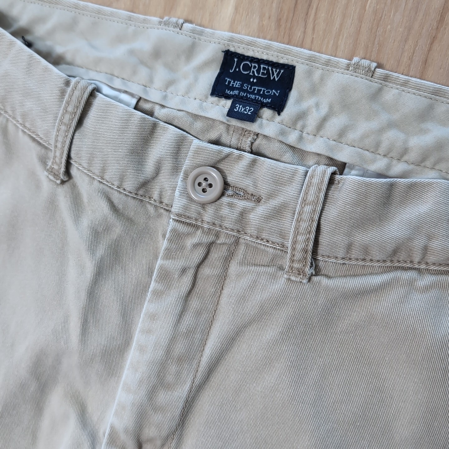 J Crew Pants Men’s The Sutton Size 31×32 – Khaki Cotton 7″ Opening