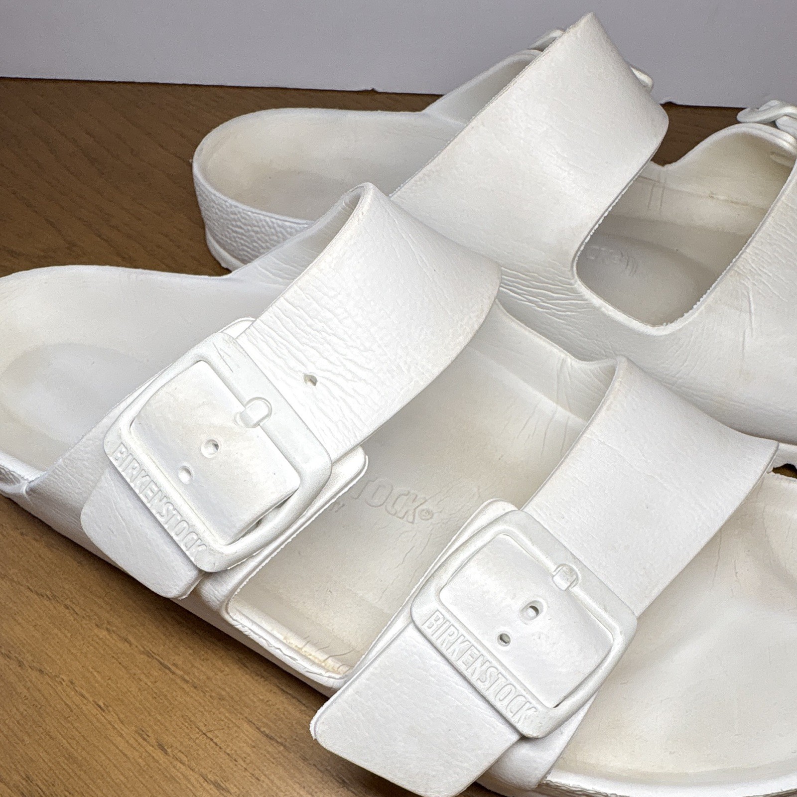 Birkenstock Arizona White Two Strap Buckle Slide US W9 M7 EU 40