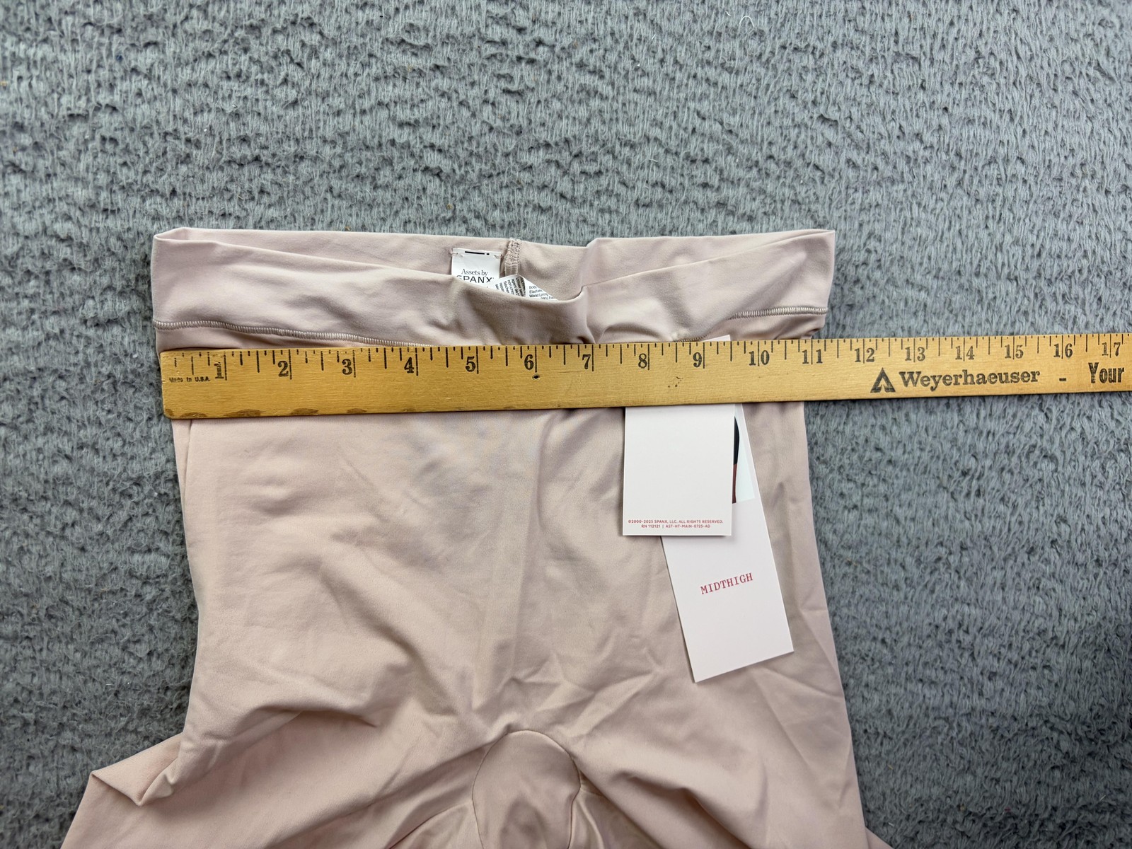 Assets By Spanx Shapewear Shorts Womens Medium Beige Mid Thigh Smoothing