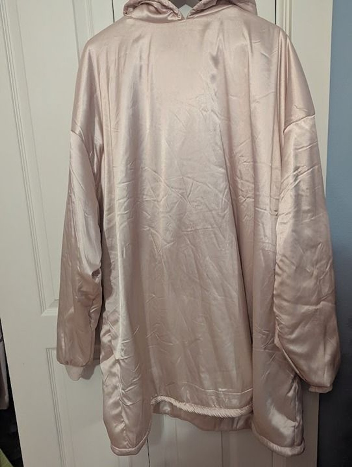 NWT Silky soft snuggie Glazey Kitsch Satin Hoodie