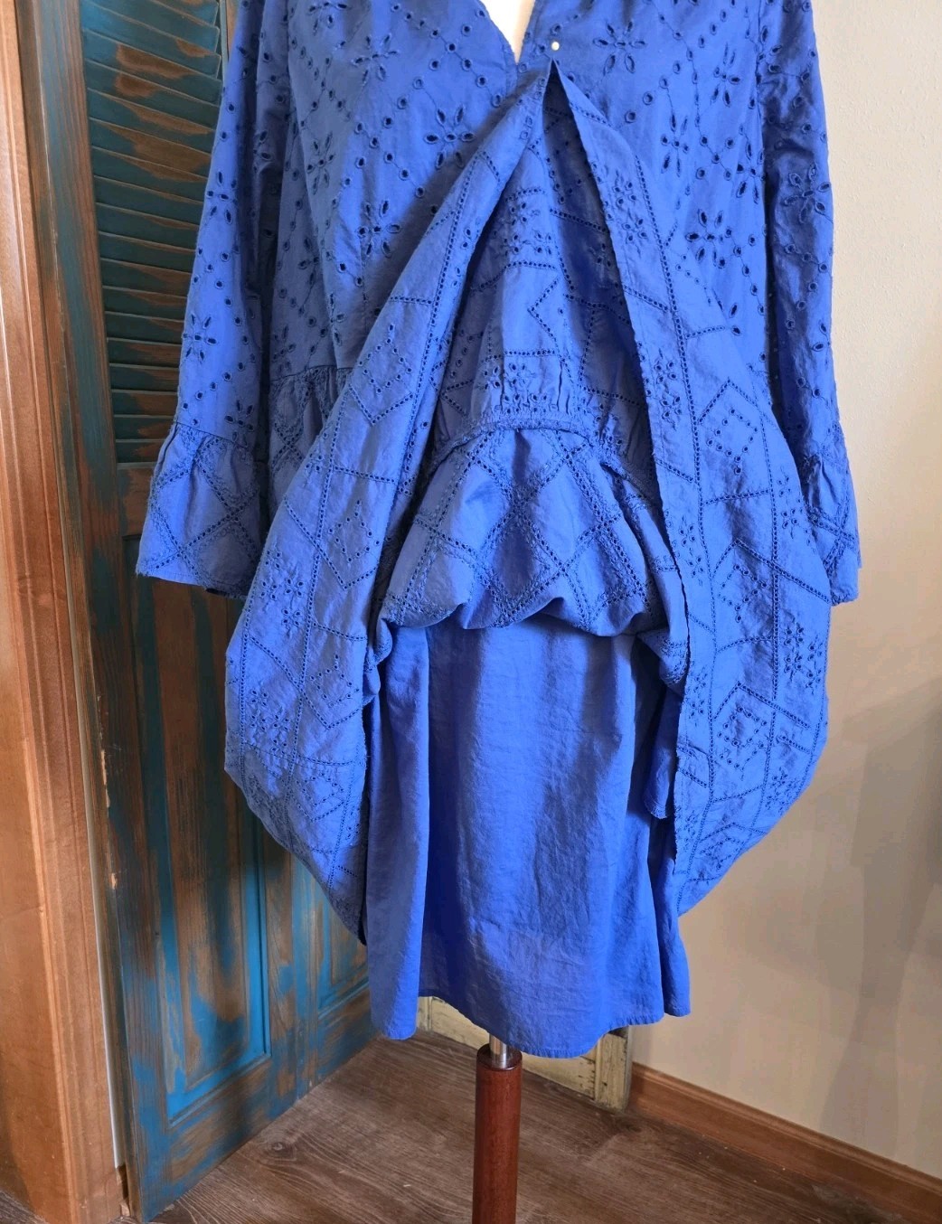 J Jill Eyelet Ruffle Smocked Amalfi Midi Dress L Blue Coastal Boho Lined Pkts