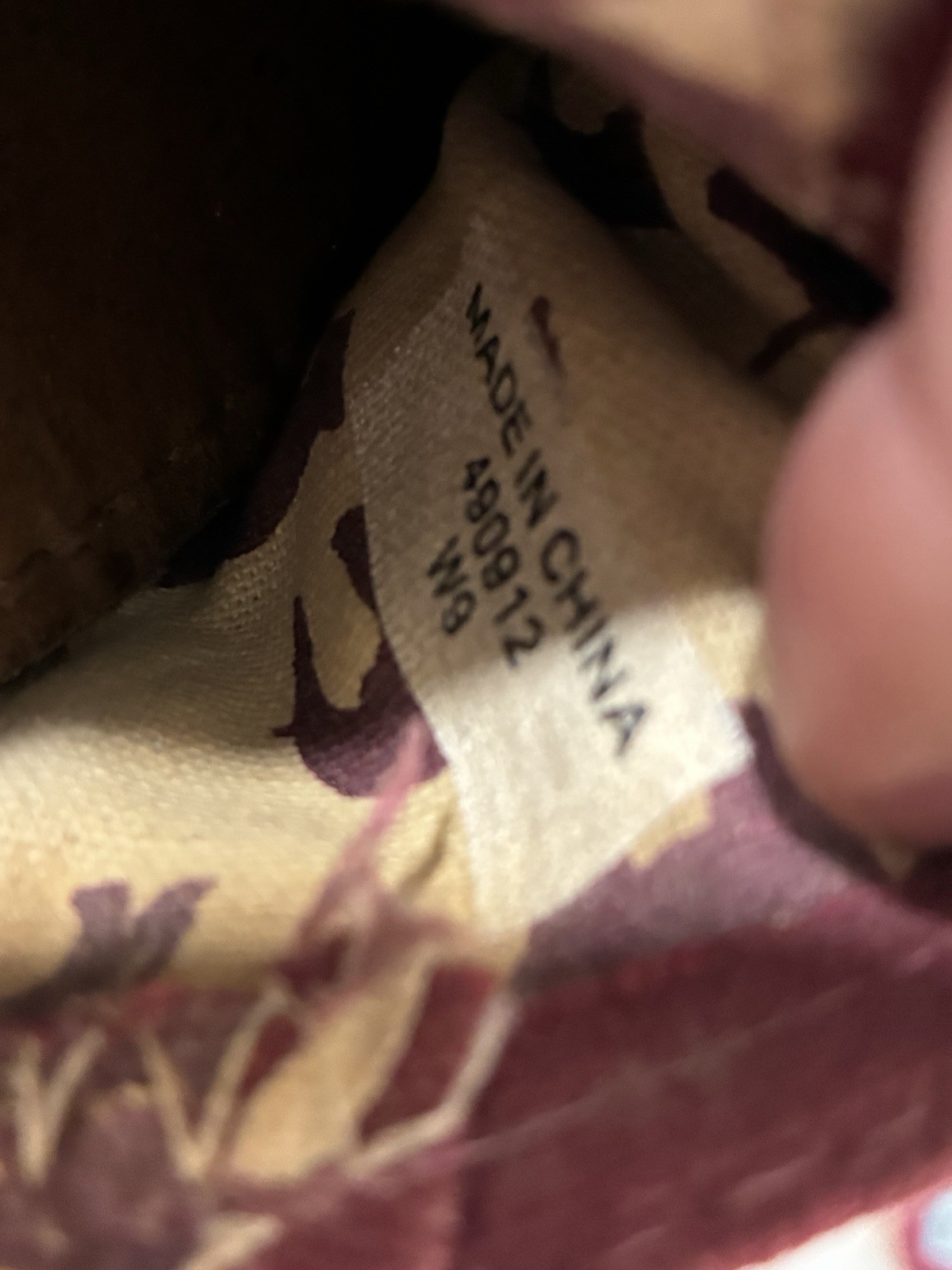 TOMS Womens Burgundy Canvas Slip-On Flats US 9 M Comfort Round Toe Logo