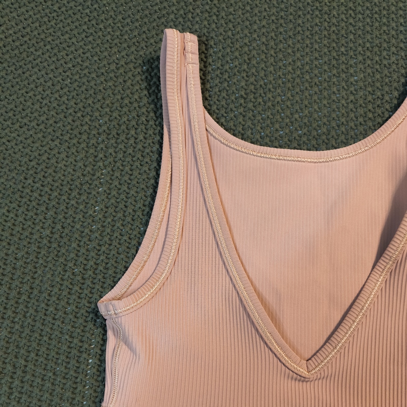 Lululemon Mauve Wireless Sports Bra Blended Fabric Normal Strap Activewear