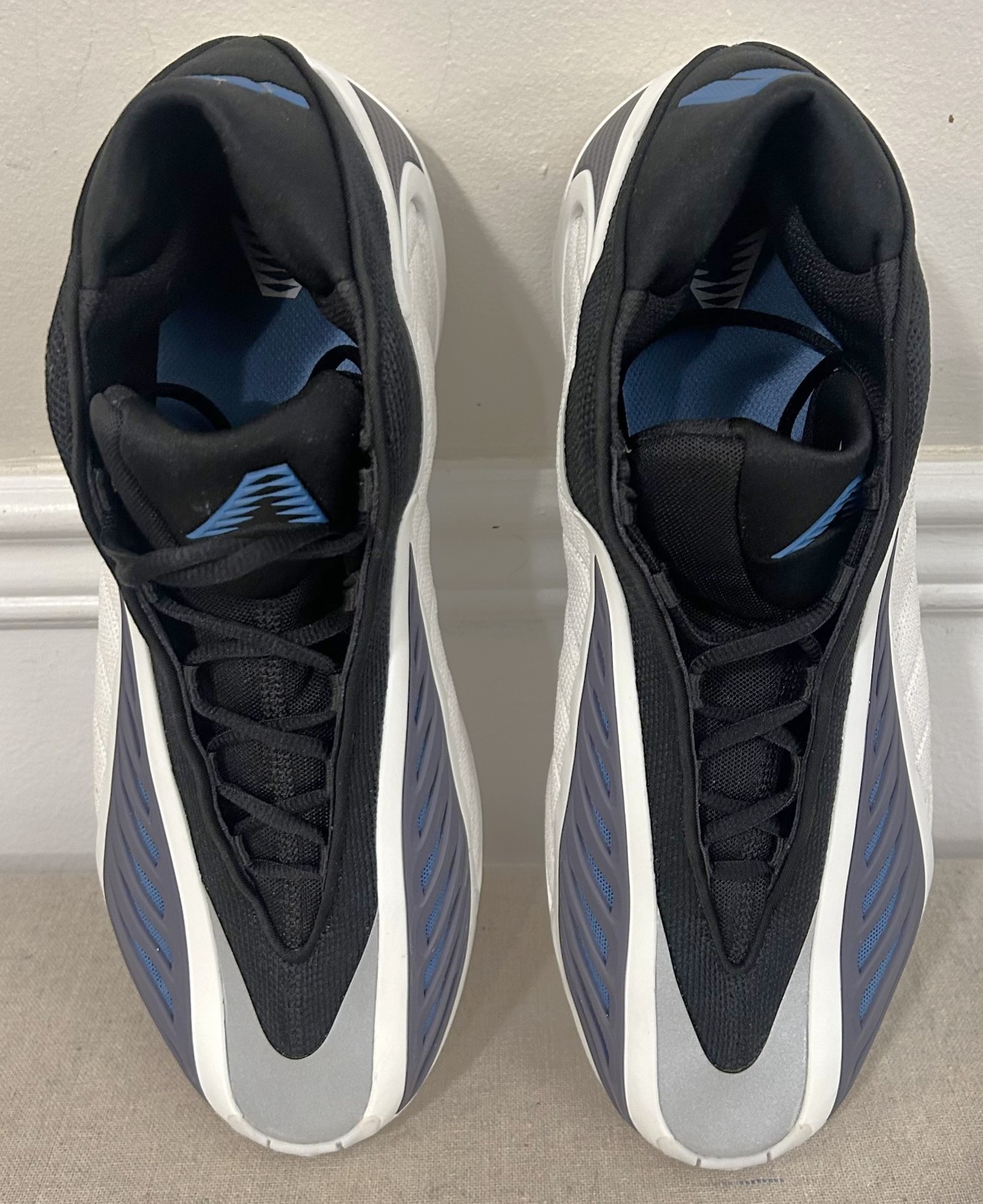 New Adidas Anthony Edwards 2 White Black Blue -JQ9493 Basket Ball Shoes Size 12