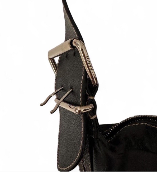 Vintage Fendi Oyster Hobo bag
