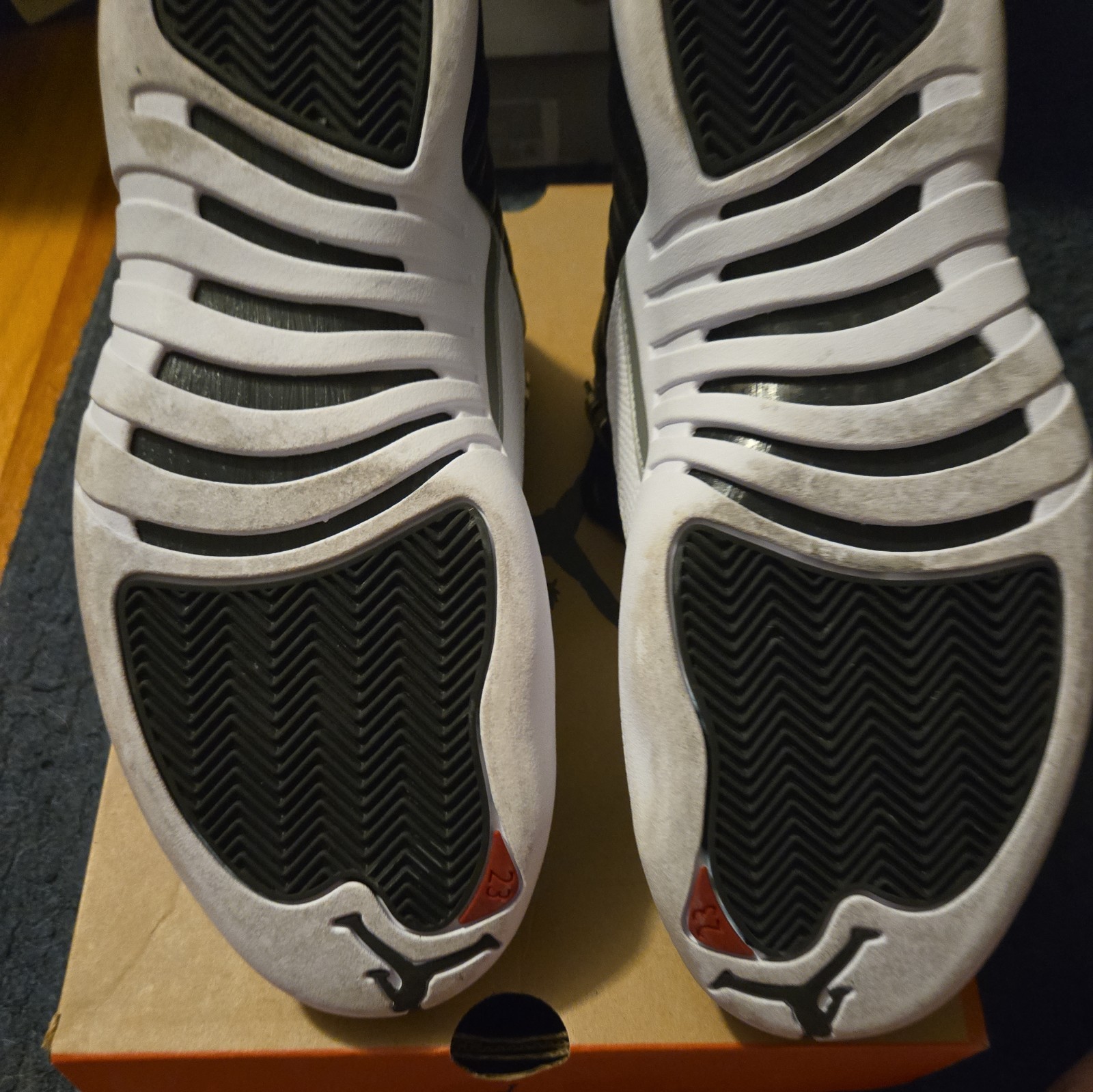 Jordan 12 Playoffs Mens Size 10