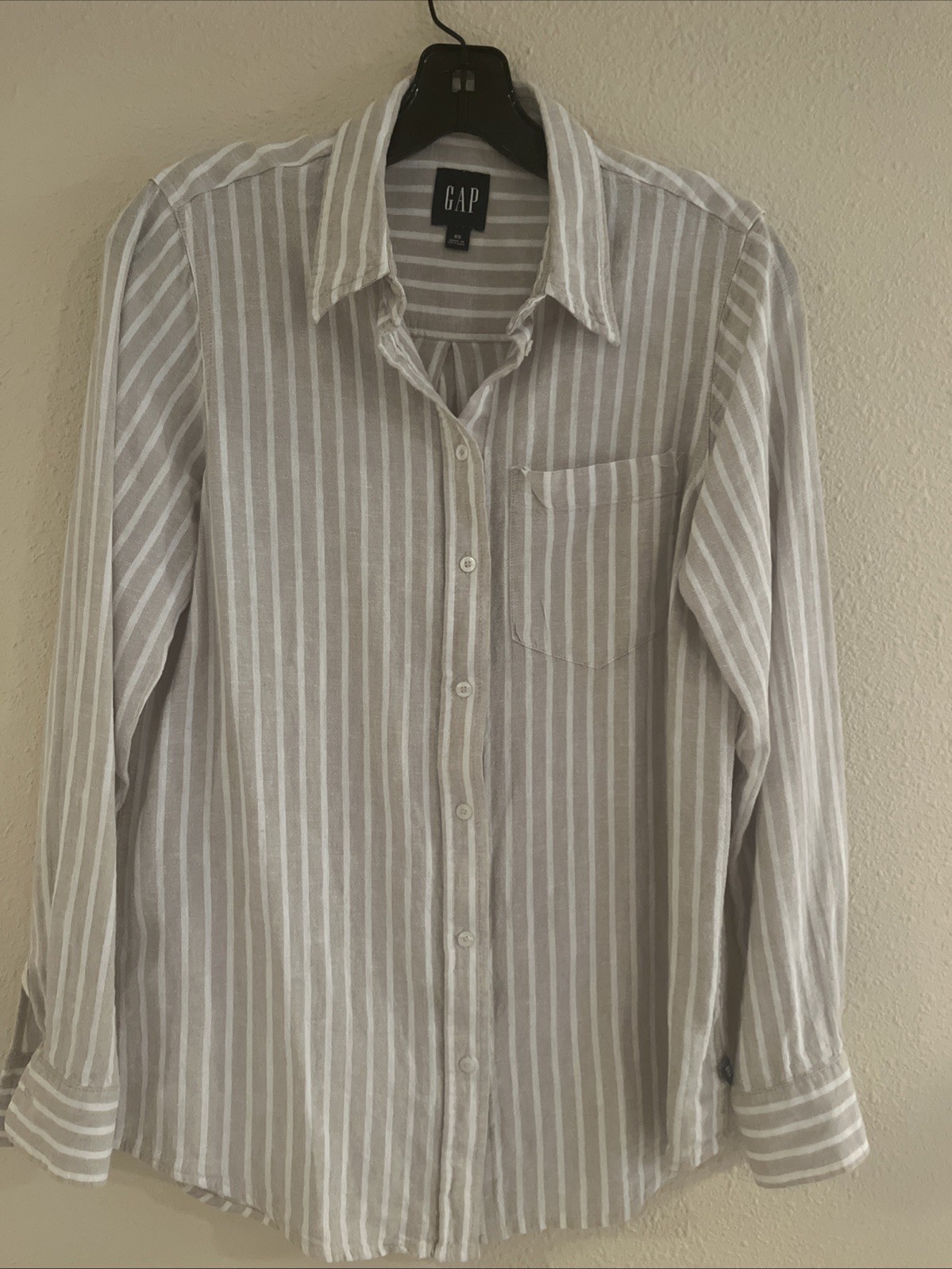 Gap Women’s Relaxed Fit Light Soft Linen Blend Button Down Shirt Striped XS