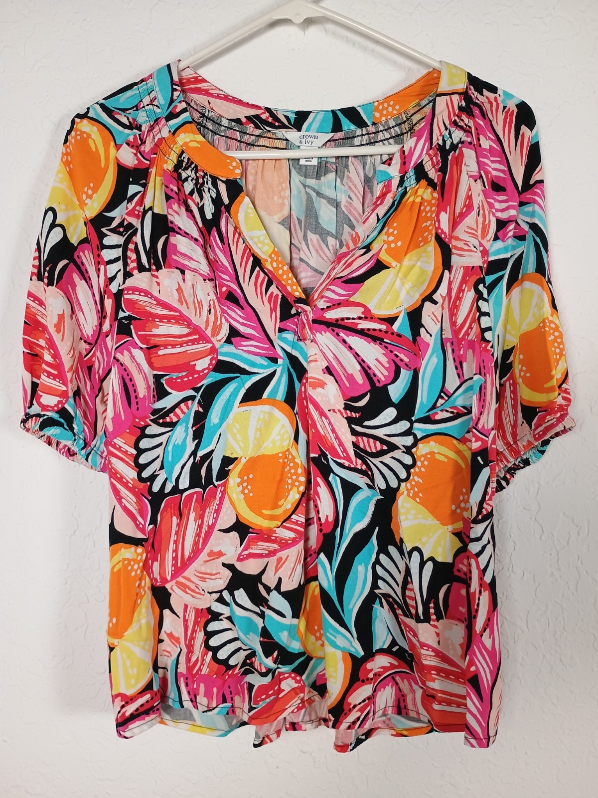 Crown & Ivy Tropical Floral Top Blouse Multi-Color Petite Medium