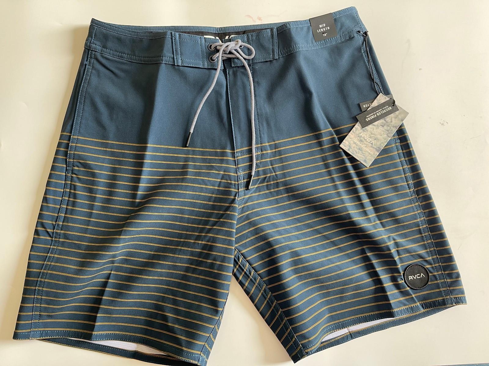 NEW wTAGS, $60 RVCA Swim Trunks, 18″ Mens, Navy/Gold Pinstripe, Drawstring/Zippr