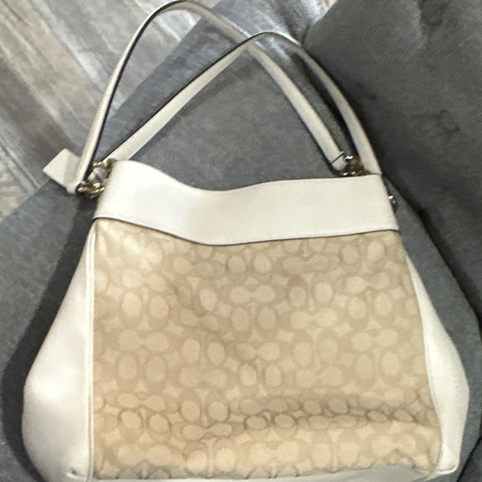 Coach Signature Logo Ivory/Beige Shoulder Bag Gold Hardware Zip w/ Bag Charm