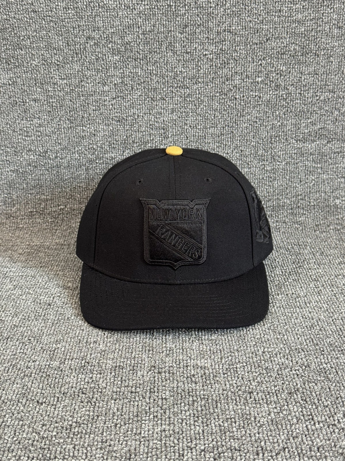 Mitchell & Ness New York Rangers Snapback Flat Brim Black Hat S1363