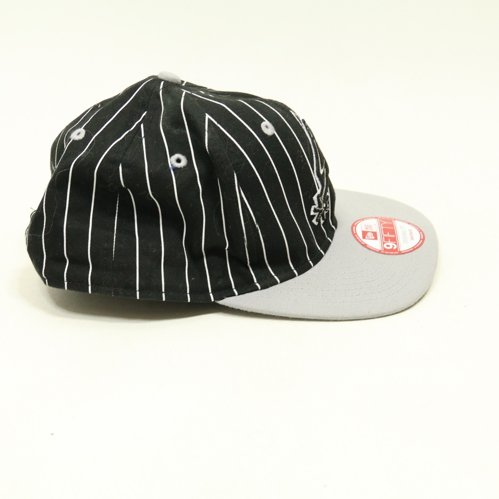 San Antonio Spurs New Era 9FIFTY Hat Black Striped Snapback Cap NBA OSFA