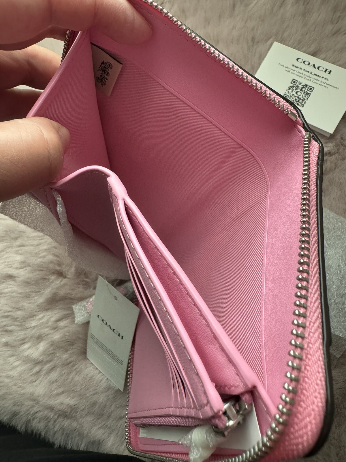 Coach Essential Medium Zip Around Wallet CR546 IN Silver/Vivid Pink