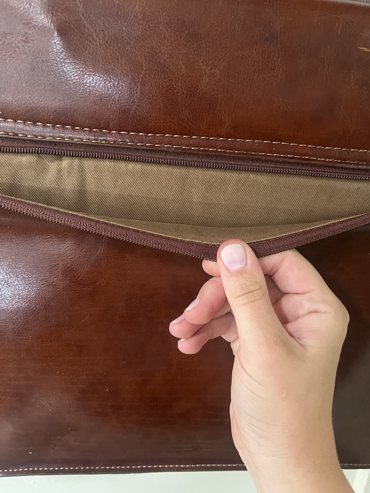Vintage Rina Rich Brown Briefcase/Document Bag Men’s Push Lock Top Handle Zip