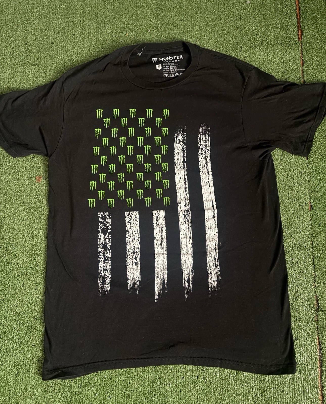 Monster Energy Shirt Men’s Medium Black USA Flag Grunge Skater Xtreme Sports Y2K