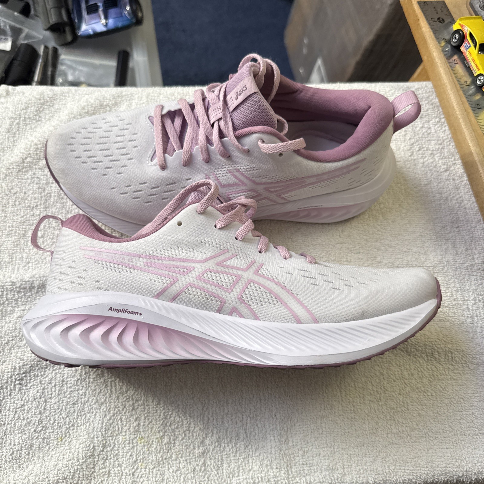 ASICS GEL-EXCITE 10 Women’s Running Shoe Size 9.5 ( Read Description )￼
