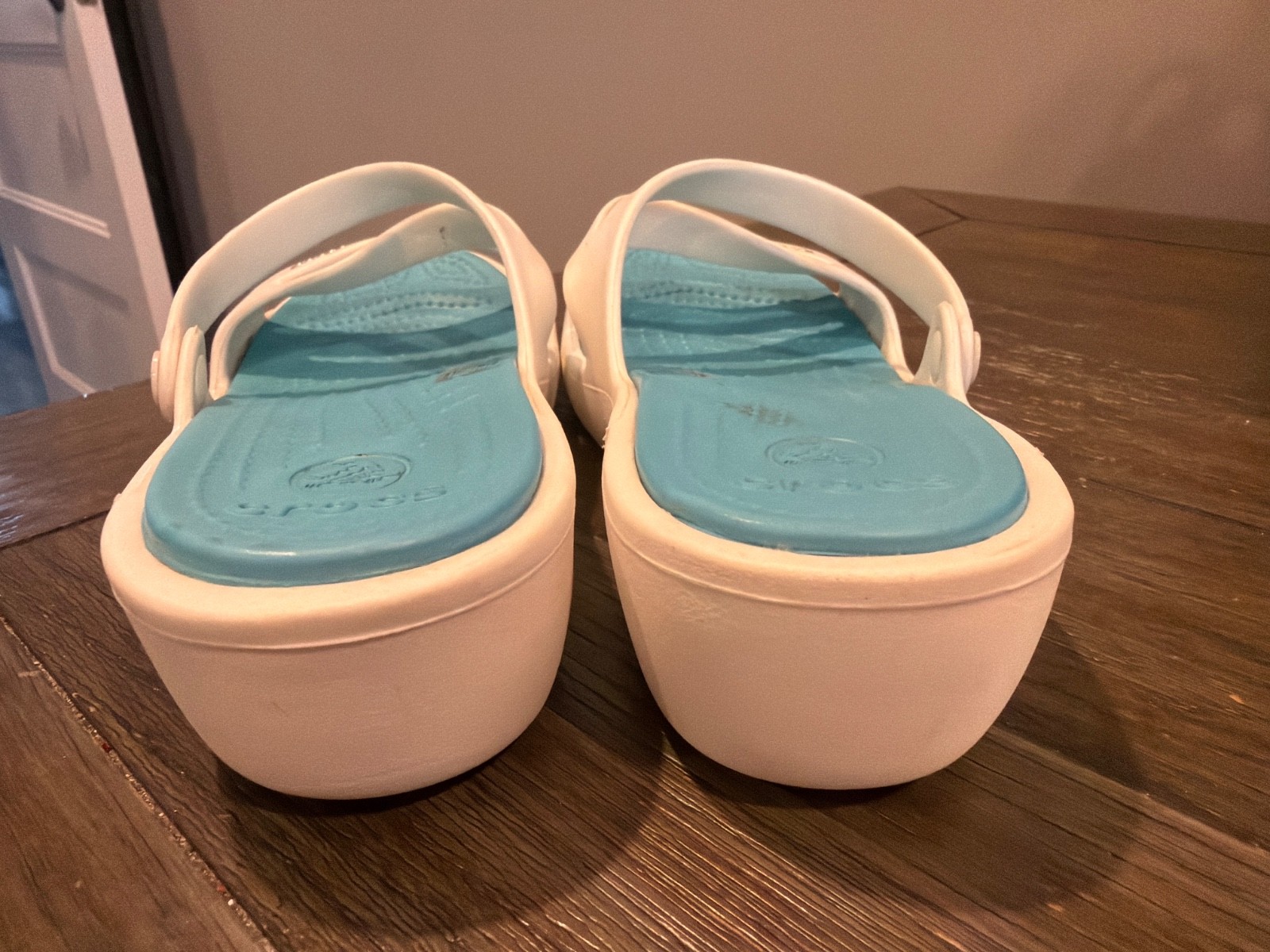CROCS Kadee II White with Aqua Insole Flat Slide Sandals Women’s 8