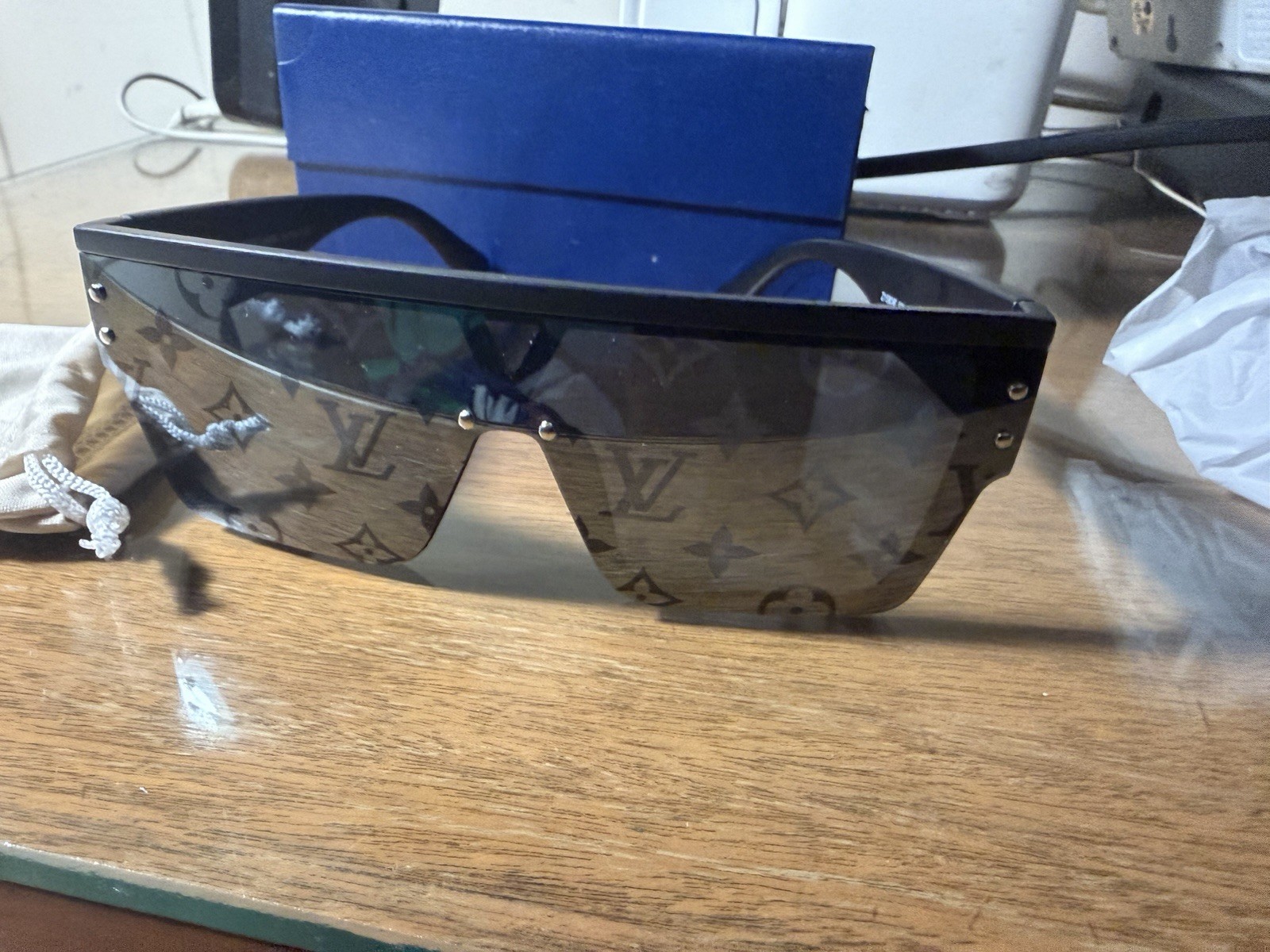 Louis Vuitton Z1569E Oversized Shield Monogram Sunglasses Black/Brown UV400