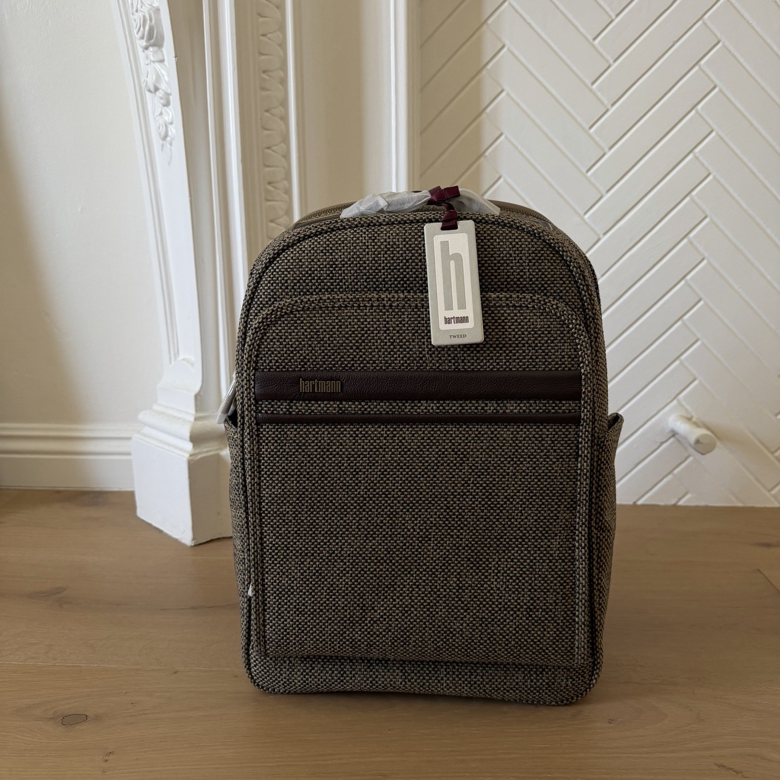 Hartmann Tweed Pattern Backpack Brown/Beige Zip Outer Pockets Leather Straps