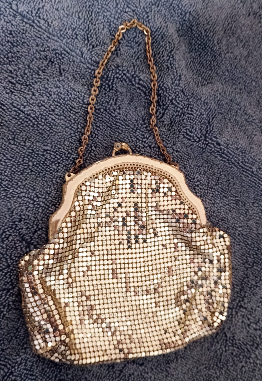 VINTAGE SILVER MESH 3pc SET – PURSE, CHANGE PURSE, KEY HOLDER CIRCA 40s-50s