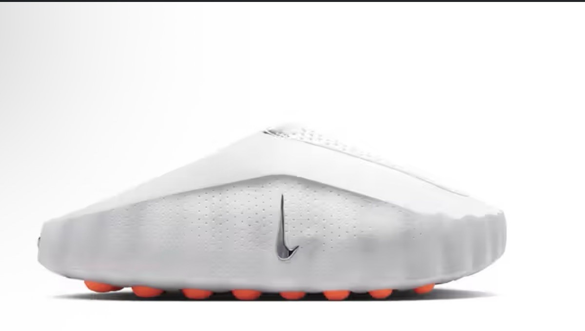 Nike Men’s Slide Sandals White/Orange Logo Slip-On Plastic Comfort US 11.5