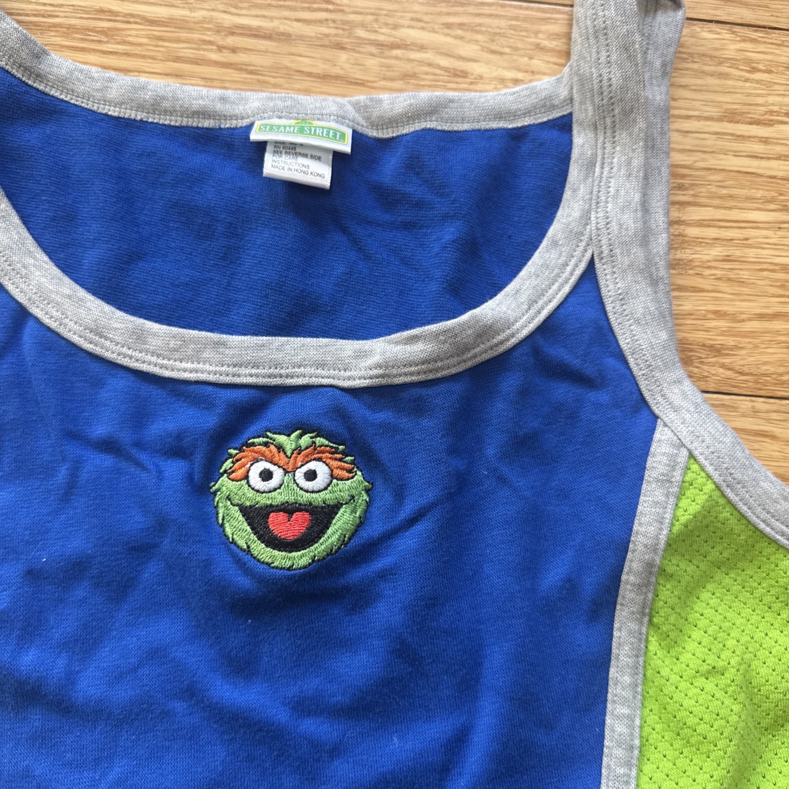 Vintage 2003 Sesame Street Grouch Tank Top Medium Women’s Size 6 Cotton Spandex