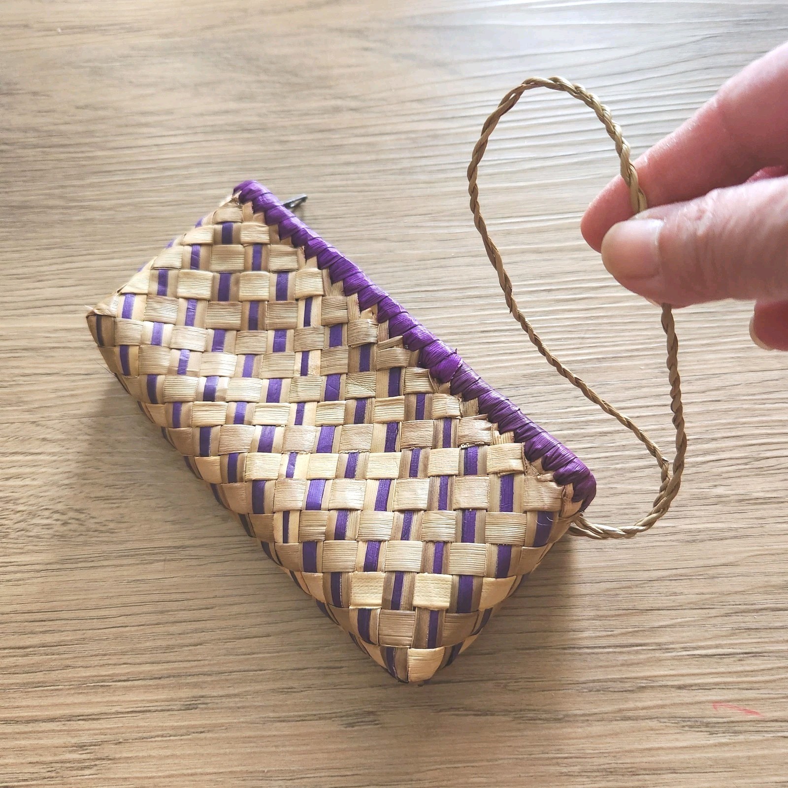 Natural Woven Wallet Coin Purse Boho Ethnic Handmade Philippines 6.5×3.25 NWOT B